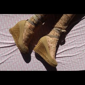 Authentic lace up espadrille canvas Louboutin